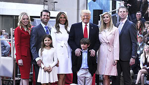 Das Bild zeigt die Trump-Familie