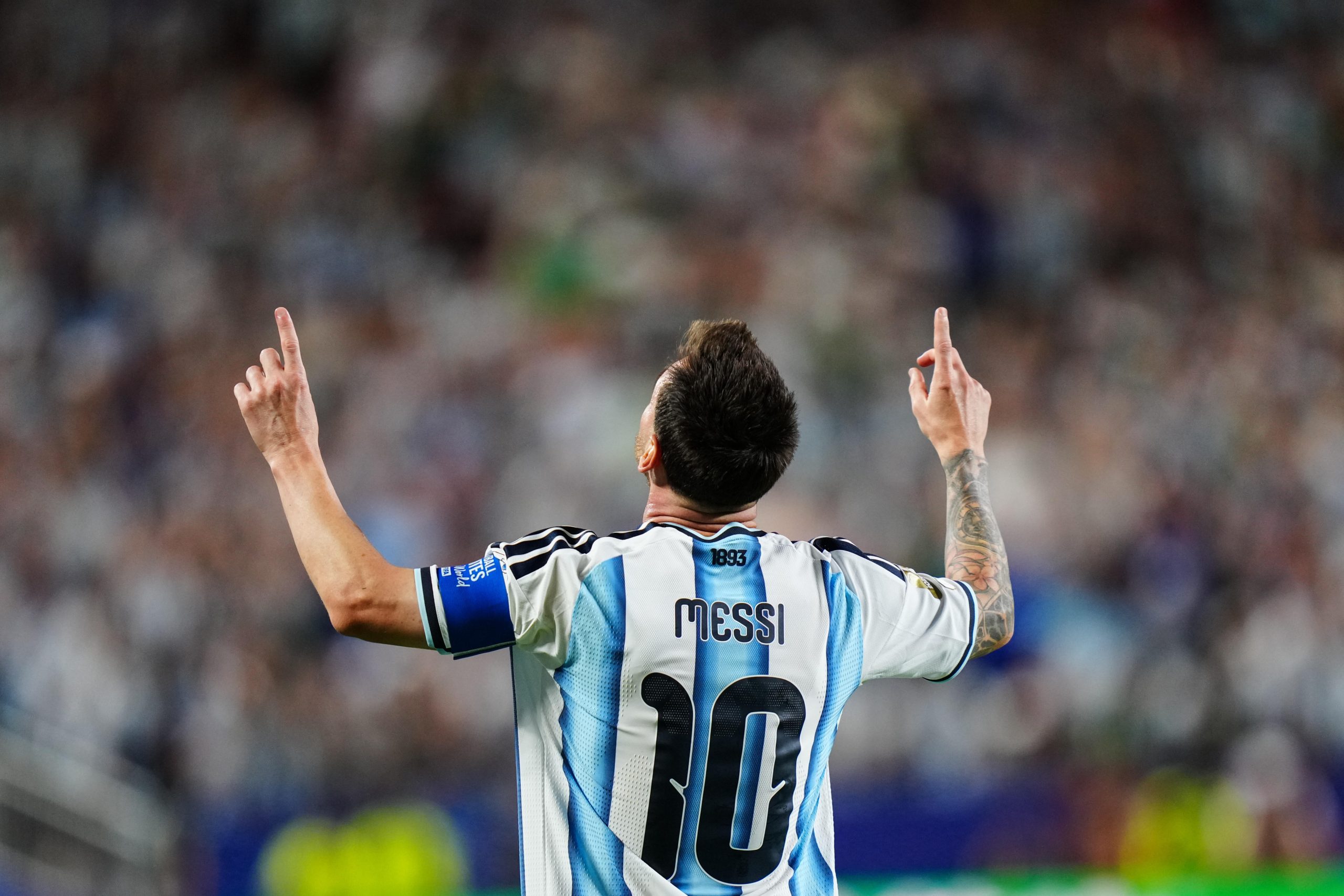 Das Bild zeigt Lionel Messi bei der Fußball-WM 2026 in den USA.