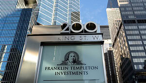 Ein Bürogebäude mit dem Logo von Franklin Templeton.