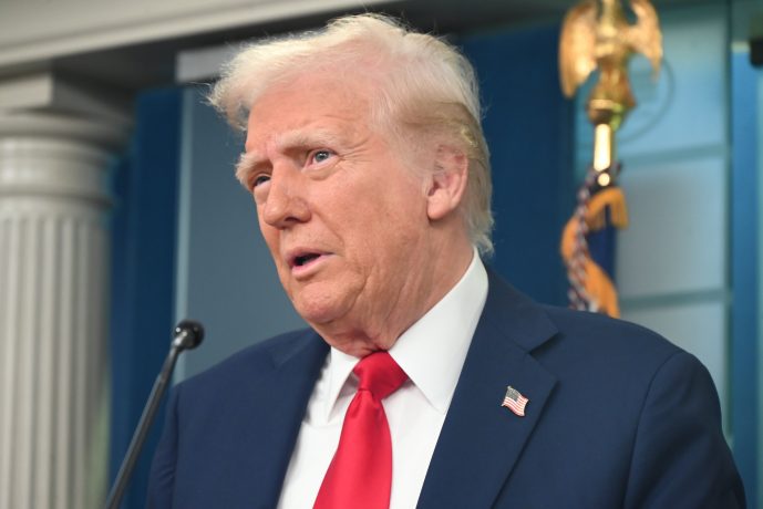 Das Bild zeigt Donald Trump