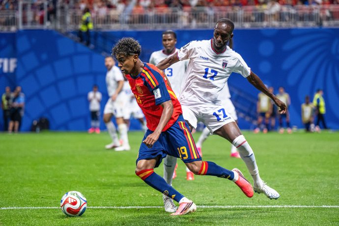 Das Bild zeigt Lamine Yamal