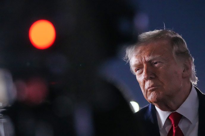 Eine Nahaufnahme von Donald Trump.
