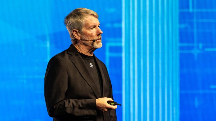 Strategy ist mit Abstand der größte börsennotierte Bitcoin-Halter weltweit Das Bild zeigt Michael Saylor