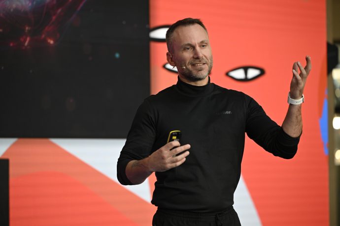 Das Bild zeigt Paolo Ardoino