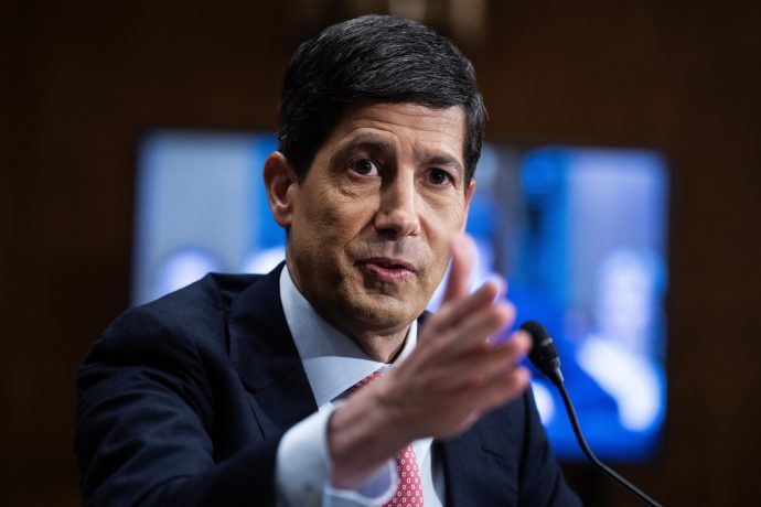 Kevin Warsh auf Pressekonferenz