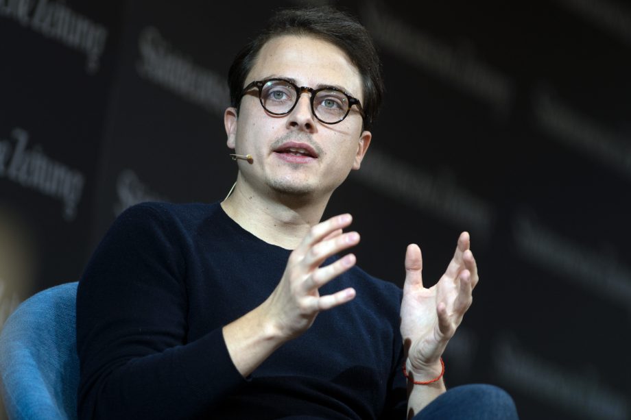 Das Bild zeigt Christian Hecker