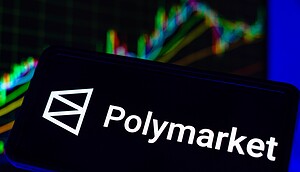 Ein Smartphone mit dem Logo von Polymarket.