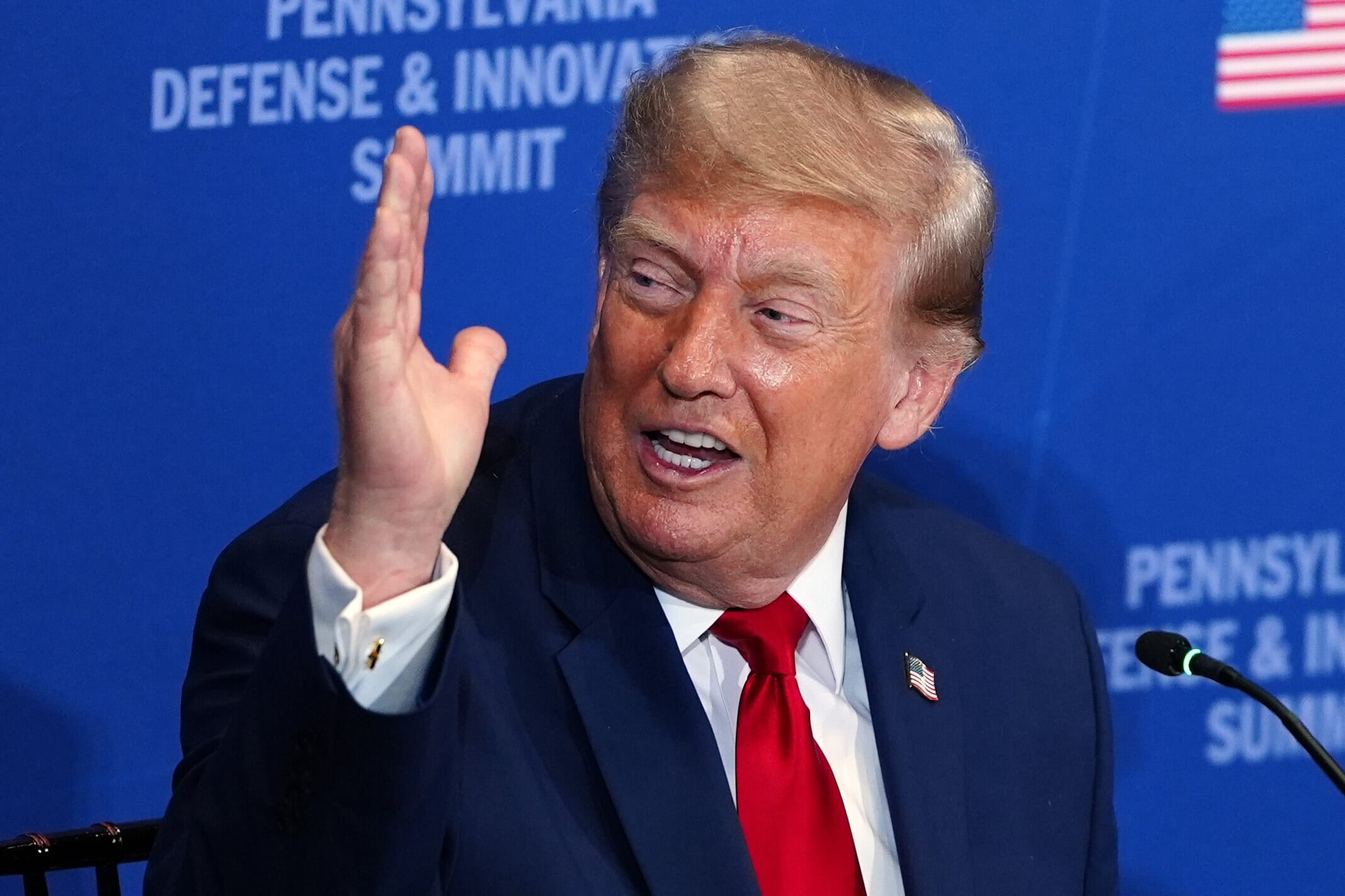 Das Bild zeigt Donald Trump