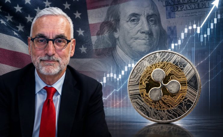 Was plant Ripple? Stuart Alderoty, Chief Legal Officer von Ripple, vor einer XRP-Münze, einer US-Flagge und einem steigenden Kurschart.