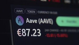Bildschirm mit dem Kurs des Aave-Tokens und einem Tagesminus
