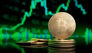 Bitcoin vor grünem Hintergrund