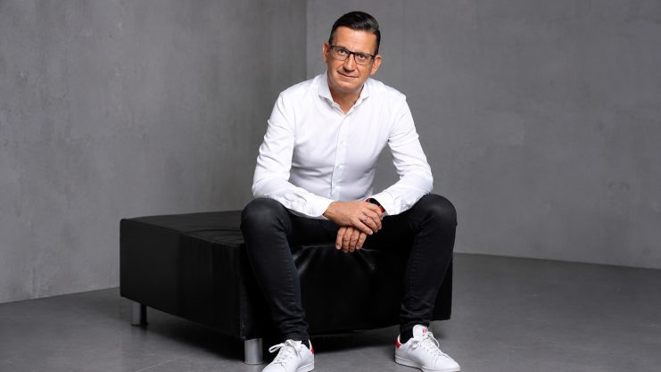 Das Bild zeigt Christian W. Röhl