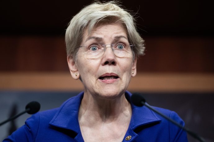 Das Bild zeigt US-Senatorin Elizabeth Warren