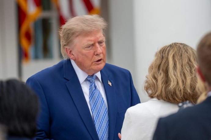 Das Bild zeigt Donald Trump