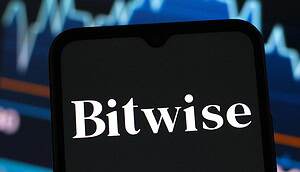 Das Bild zeigt das Bitwise-Logo auf einem Smartphone