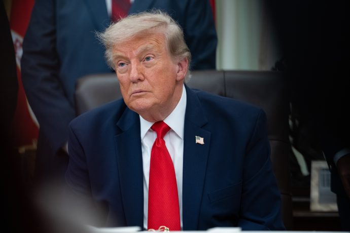 Bild zeigt Donald Trump in der Frontalansicht