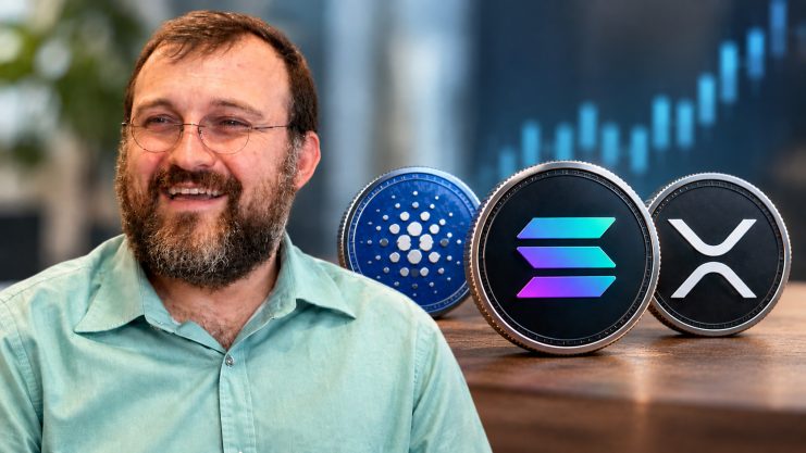 Ein Porträt von Charles Hoskinson neben Cardano, Solana und XRP vor einem dezenten, neutralen Hintergrund