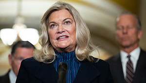 Das Bild zeigt Senatorin Cynthia Lummis