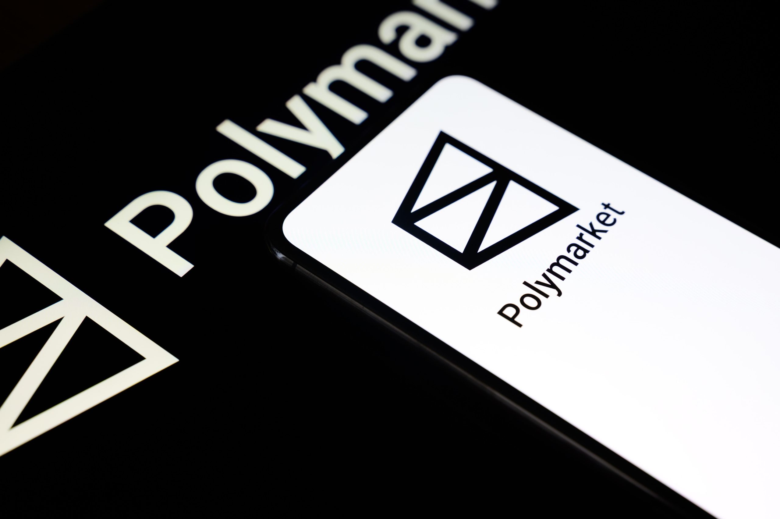 PPolymarket-Logo auf Smartphone
