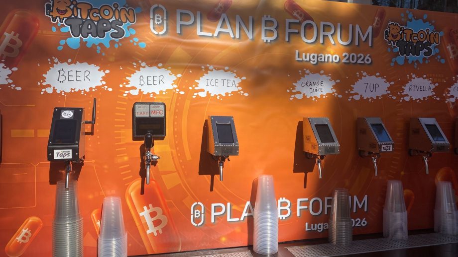 Das Bild zeigt eine Bitcoin-Zapf-Station.