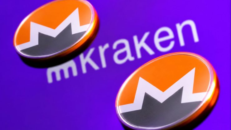 Zwei Monero Münzen auf lila Hintergrund mit Kraken Schriftzug