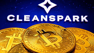 CleanSpark Logo mit weißem Stern-Symbol und Schriftzug vor einer dunkelblauen Wand mit Sternenmuster