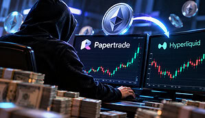 Ein Mann mit schwarzem Kapuzen-Pullover vor zwei Tradingbildschirmen
