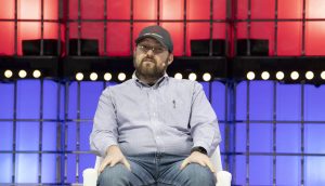 Das Bild zeigt Charles Hoskinson