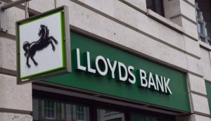 Das Bild zeigt ein Gebäude der Lloyds Banking Group